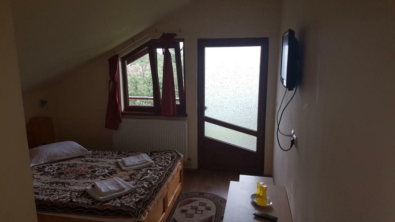 Pensiunea Dealul Frumos Bran  Exterior foto